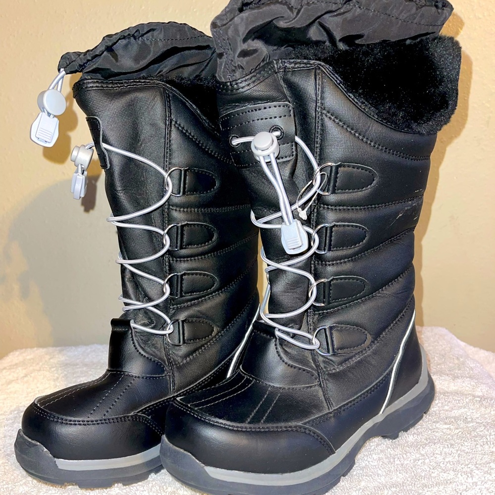 Girls black Lands End winter snow boots in style Snowflake SIZE 13